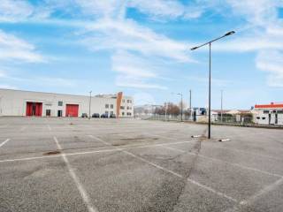 AREA PARCHEGGIO