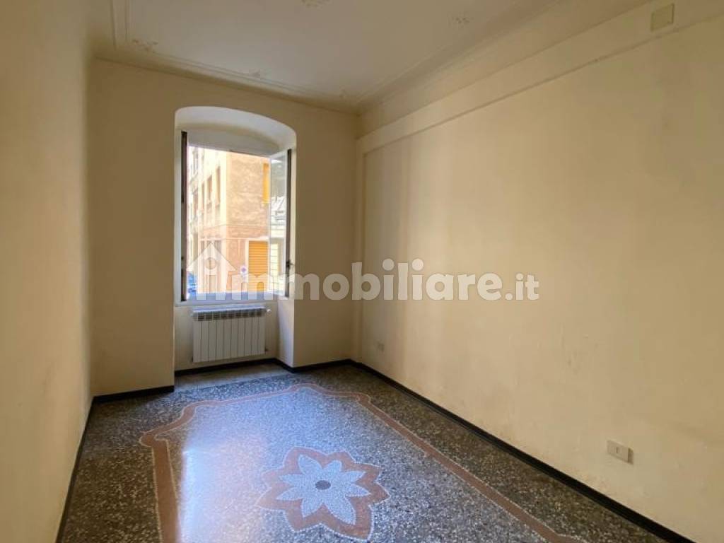 Sale Apartment Genoa. 4room flat in via Oberto Cancelliere 19. To be