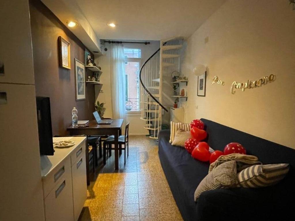 Sale Apartment Padua. 3room flat in via San Francesco 53. Excellent