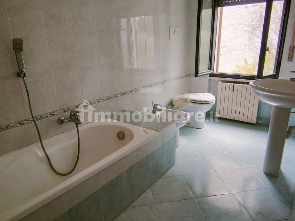 bagno privato piano terra