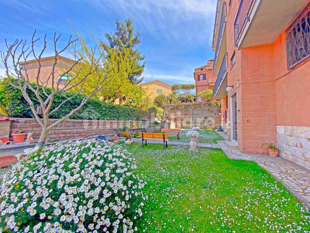 Attico via Emilio Costanzi 58, Casal Bernocchi, Roma