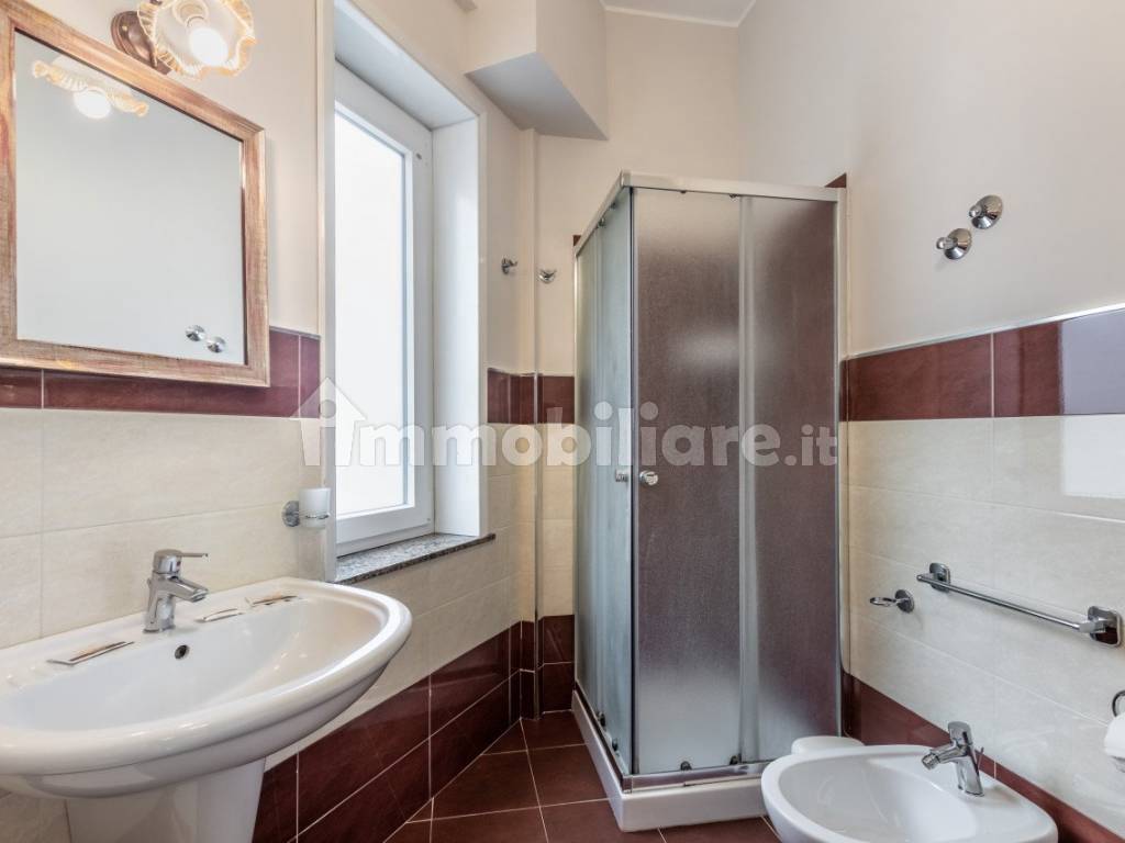 020__casa_con_terrazzo_in_zona_piano_del_bosco_ad_avola__21.jpg