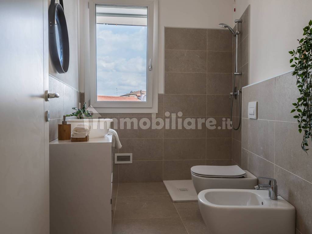 Bagno finestrato 2