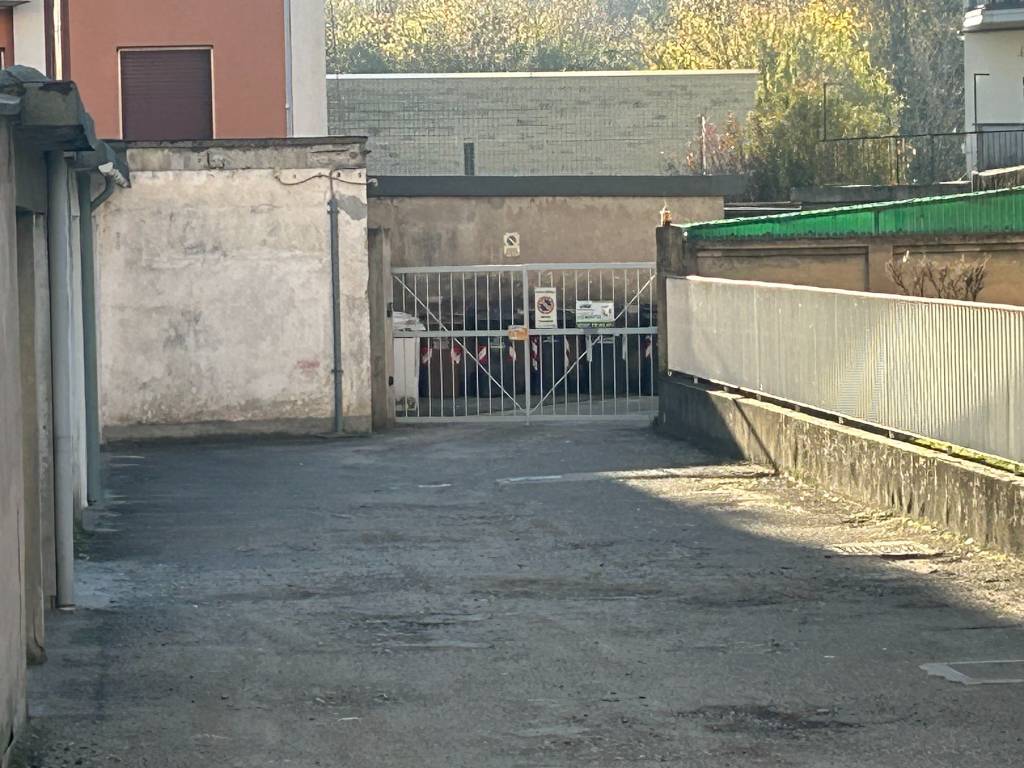 Garage - box via viganotti, semicentro, vercelli