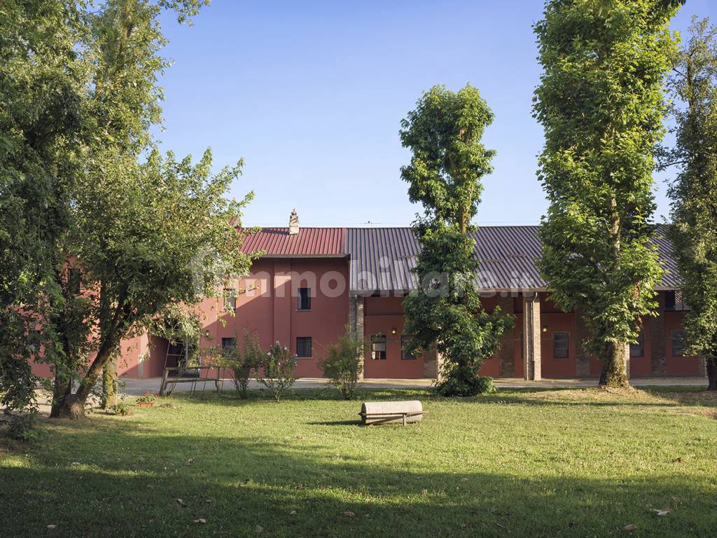 cascina