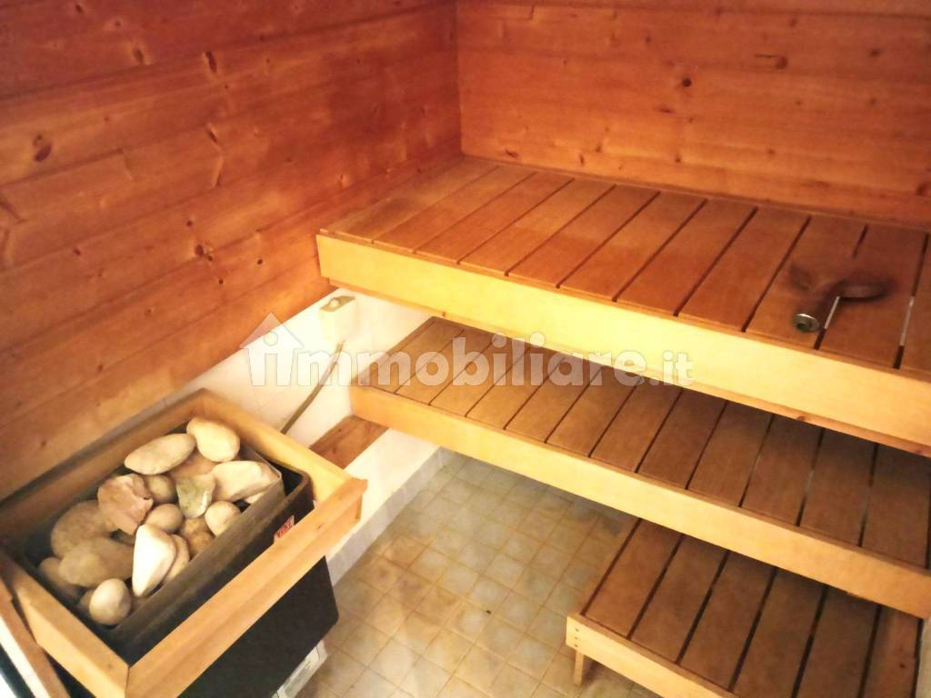 SAUNA