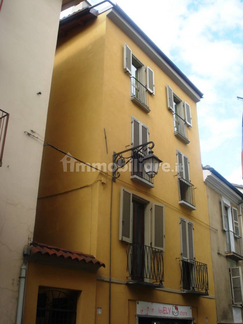 Case in vendita in Via Santa Croce, Moncalieri - Immobiliare.it