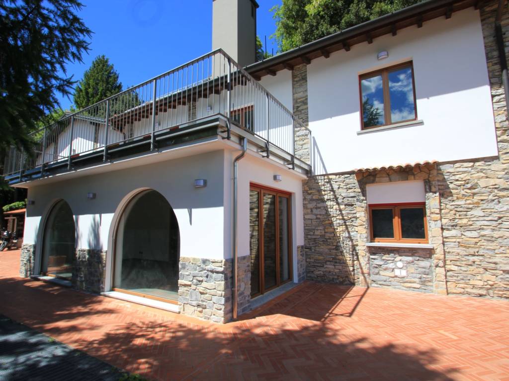 Villa a Cernobbio con incantevole vista lago