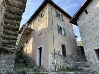 Lago Como San Siro Casa con Giardino e Vista Lago rid-1