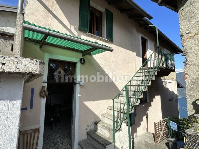 Lago Como San Siro Casa con Giardino e Vista Lago rid-3