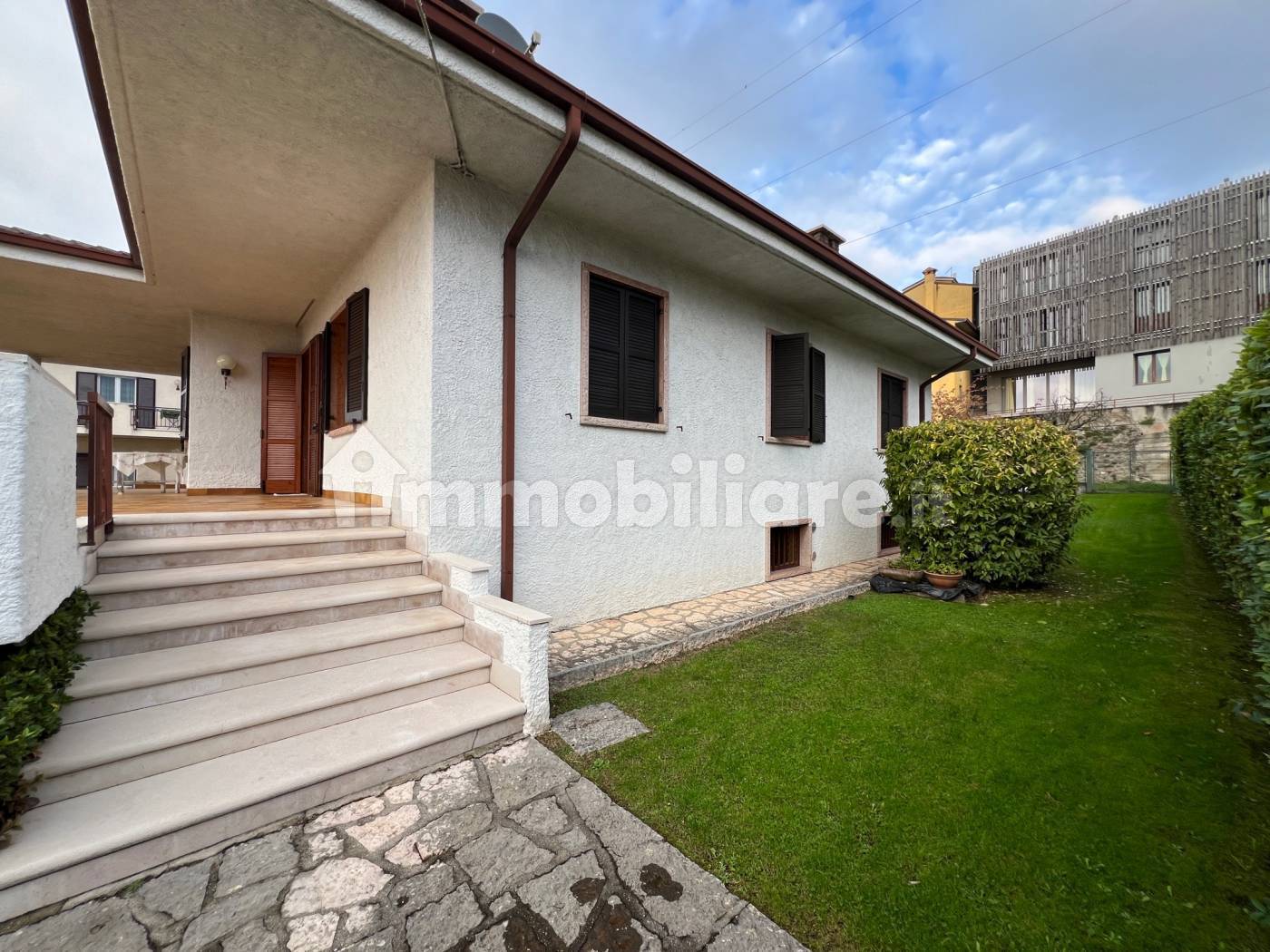 Villa in vendita a Pastrengo