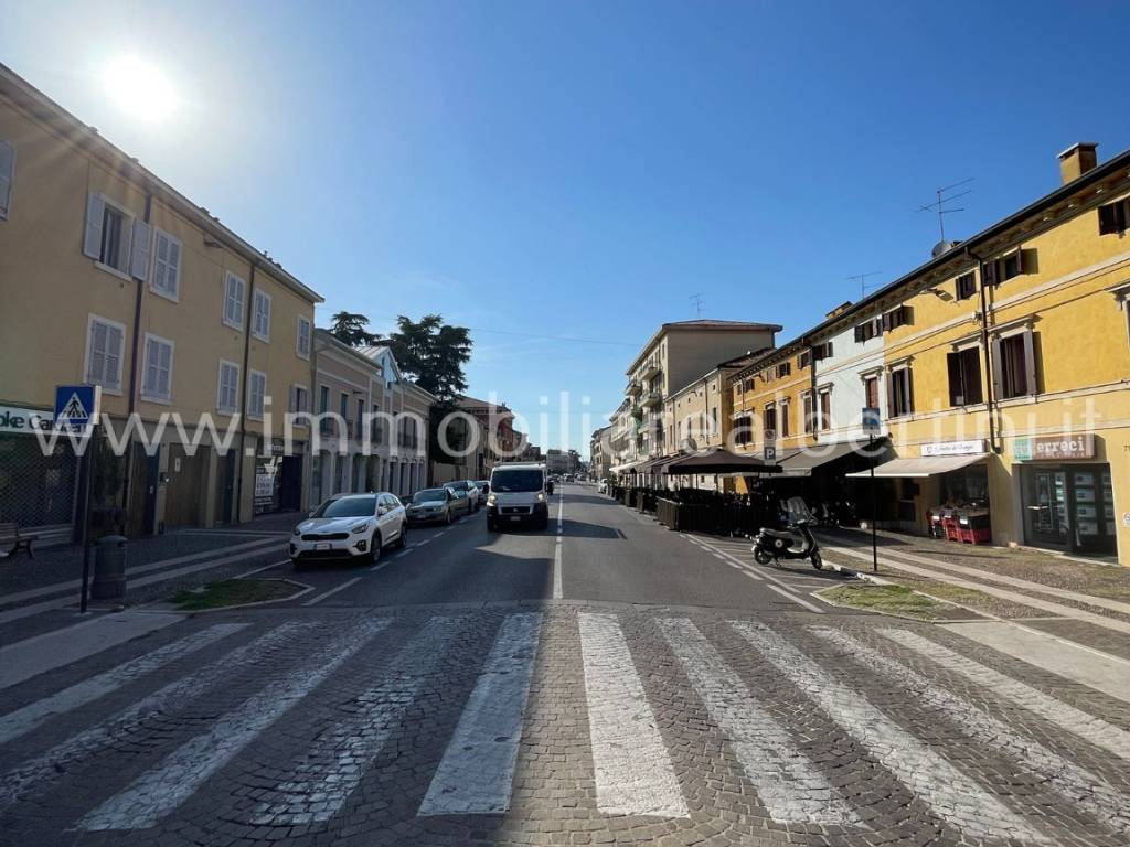 Locale commerciale corso giuseppe garibaldi, villafranca di verona