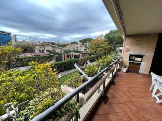 Case in vendita in Via Vezio Crisafulli, Roma Immobiliare.it