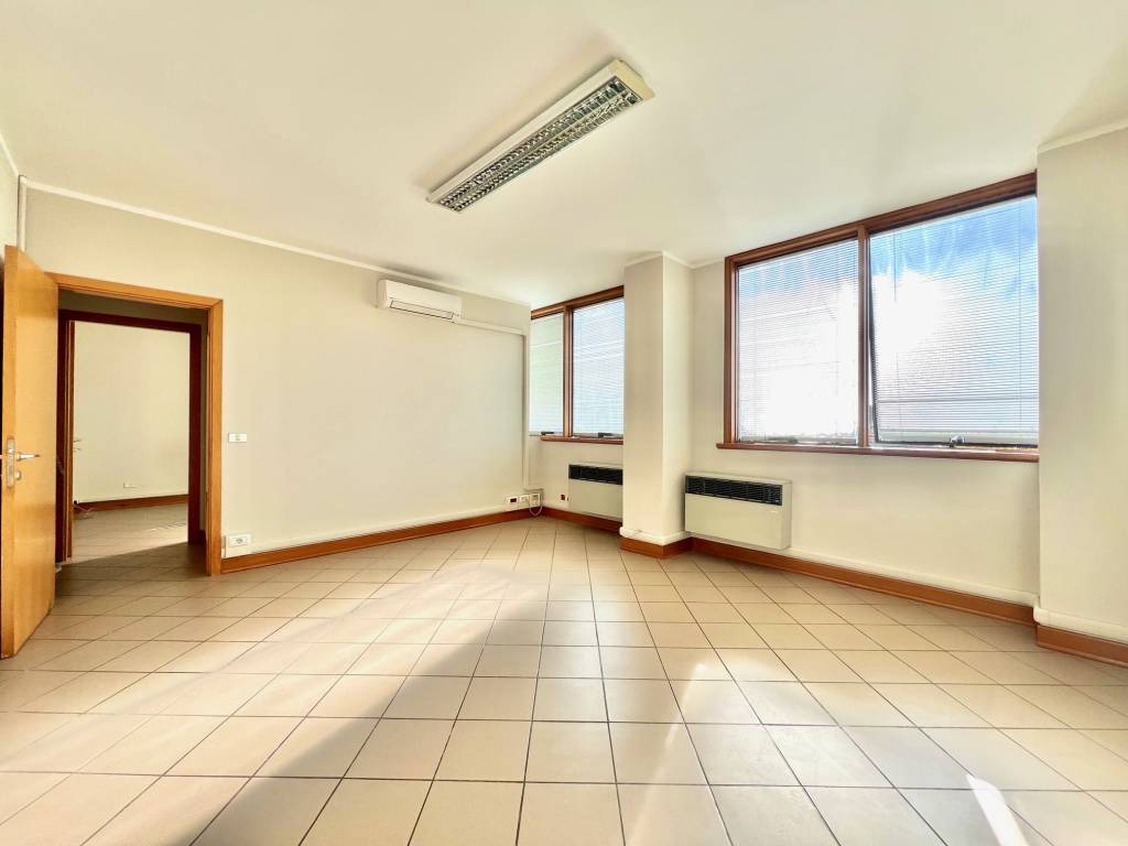 Ufficio - studio via monte falco 26, montefalco, arezzo