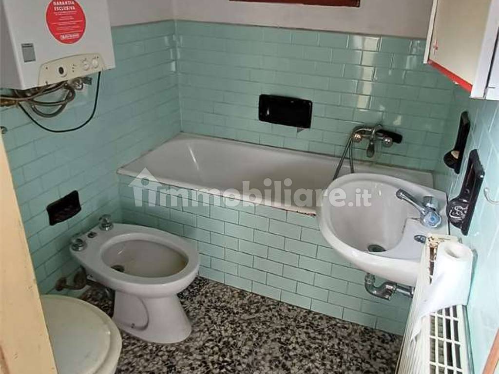 BAGNO PIANO SECONDO