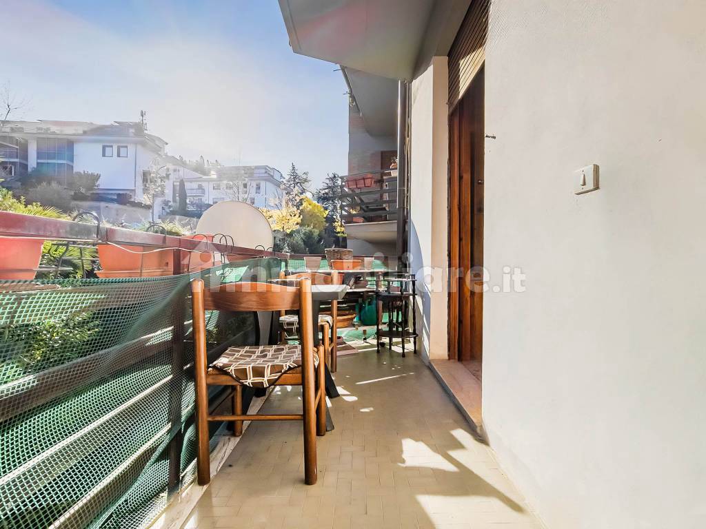 Balcone comunicante soggiorno con matrimoniale