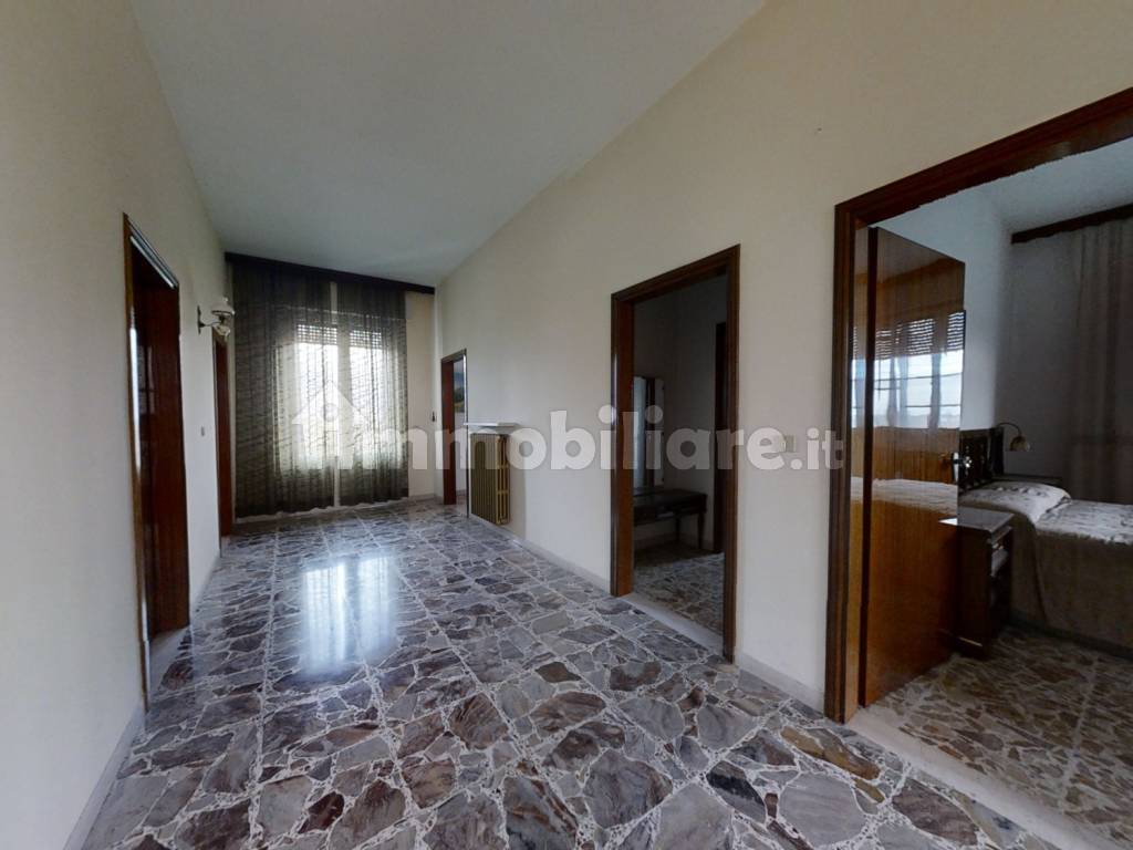 VILLA-SINGOLA-CON-AMPIA-CORTE-ESTERNA-SAN-MAURO-PASCOLI-11272023_173958