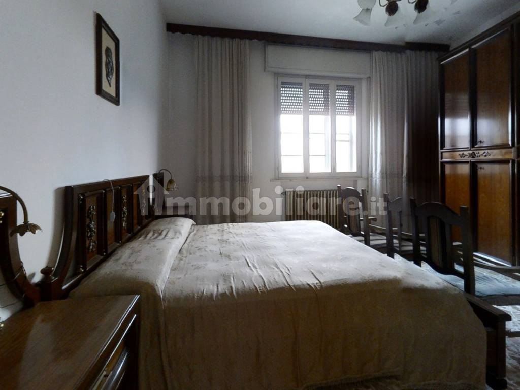 VILLA-SINGOLA-CON-AMPIA-CORTE-ESTERNA-SAN-MAURO-PASCOLI-Bedroom (1)