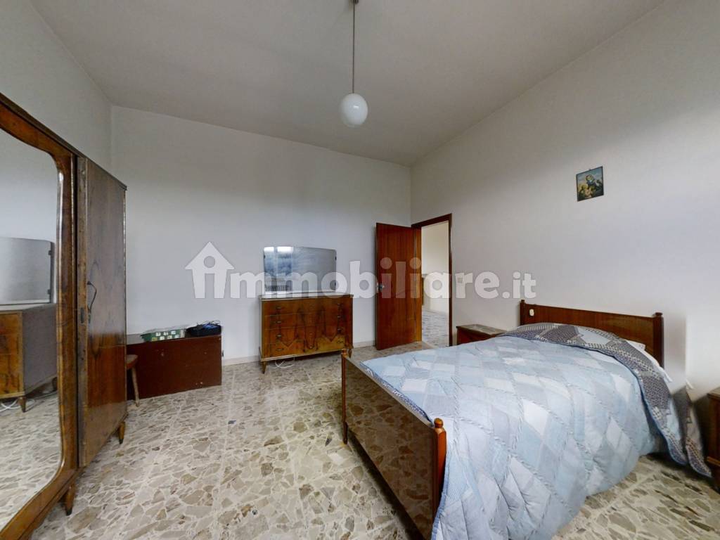 VILLA-SINGOLA-CON-AMPIA-CORTE-ESTERNA-SAN-MAURO-PASCOLI-11272023_173621