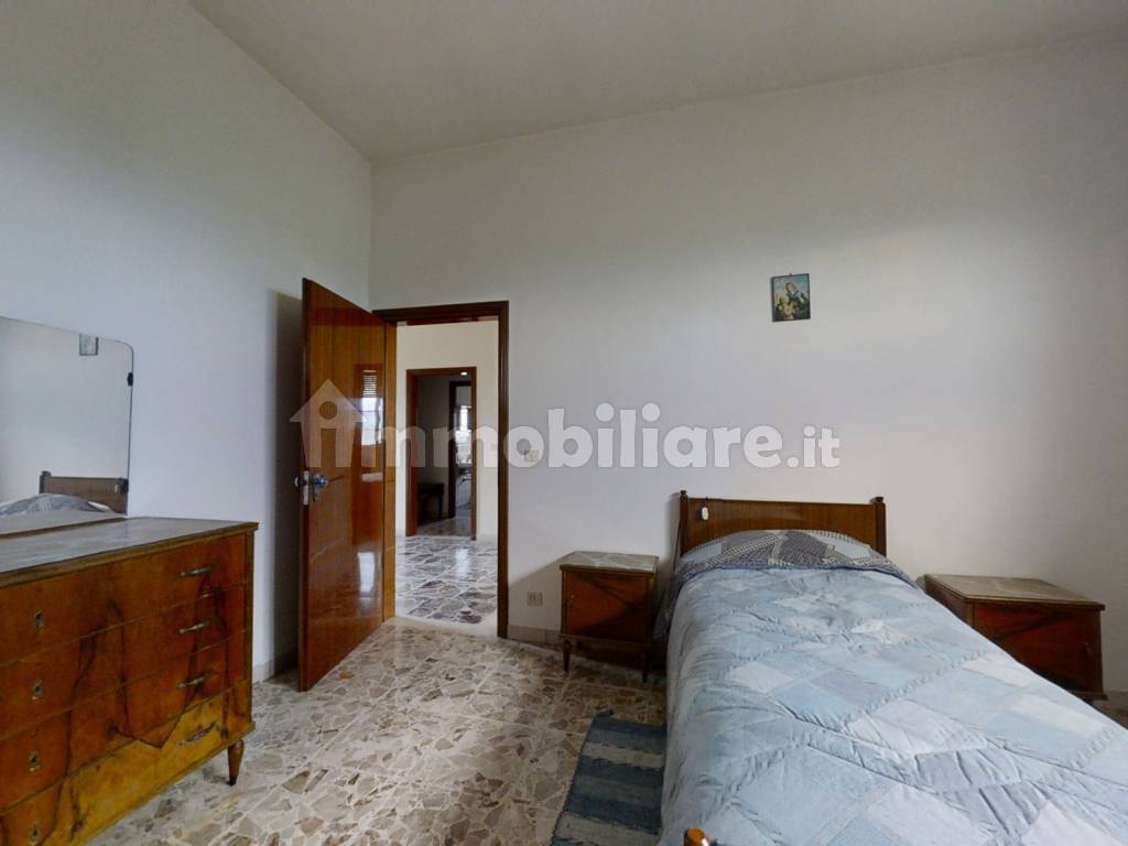 VILLA-SINGOLA-CON-AMPIA-CORTE-ESTERNA-SAN-MAURO-PASCOLI-11272023_173656