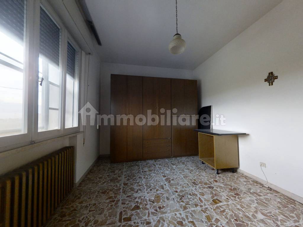 VILLA-SINGOLA-CON-AMPIA-CORTE-ESTERNA-SAN-MAURO-PASCOLI-11272023_173747