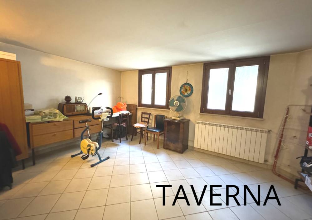 TAVERNA