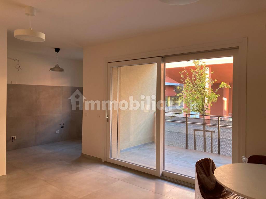 Rent Apartment Bologna. 2room flat in via Greta Garbo. New, ground