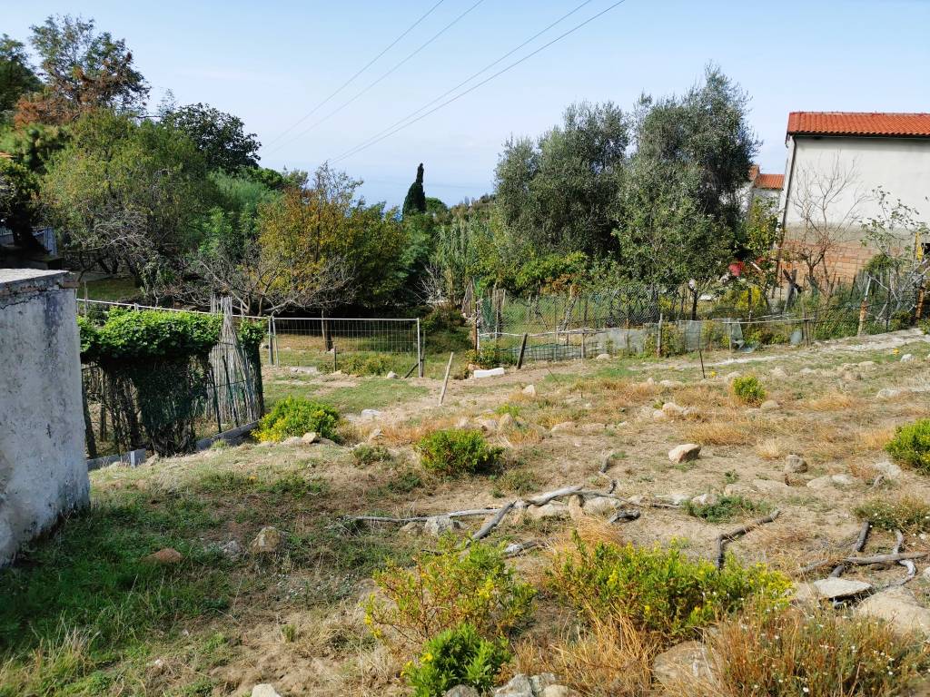 terreno con vista mare