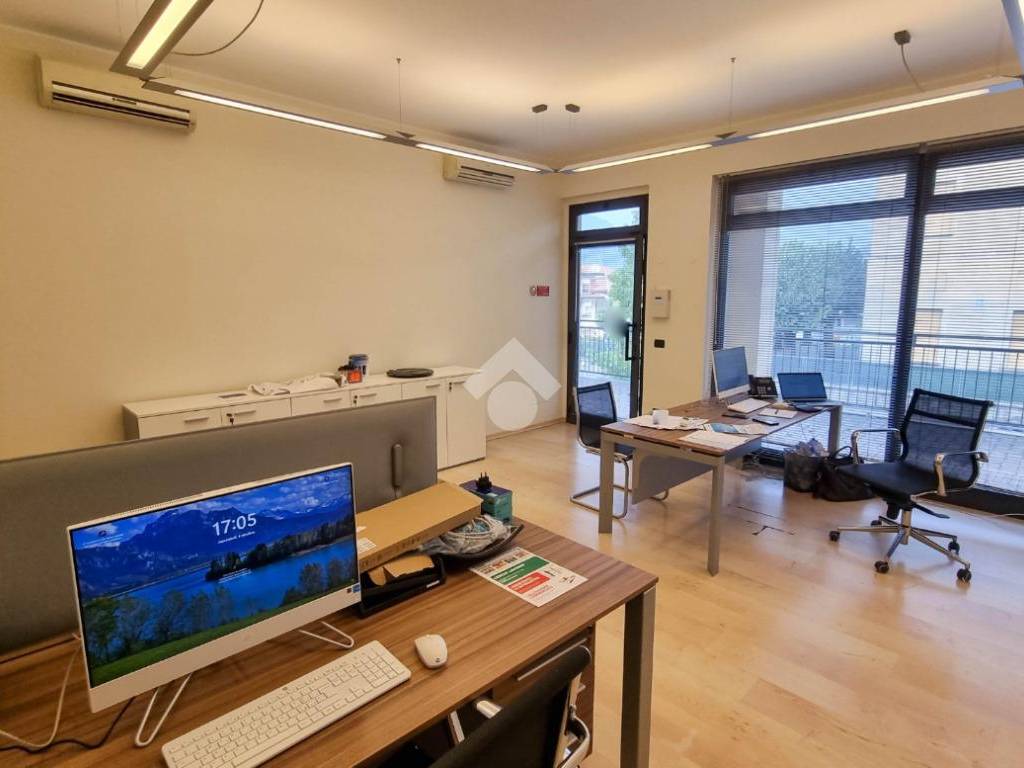 Ufficio - studio via cartiglio, centro, brivio