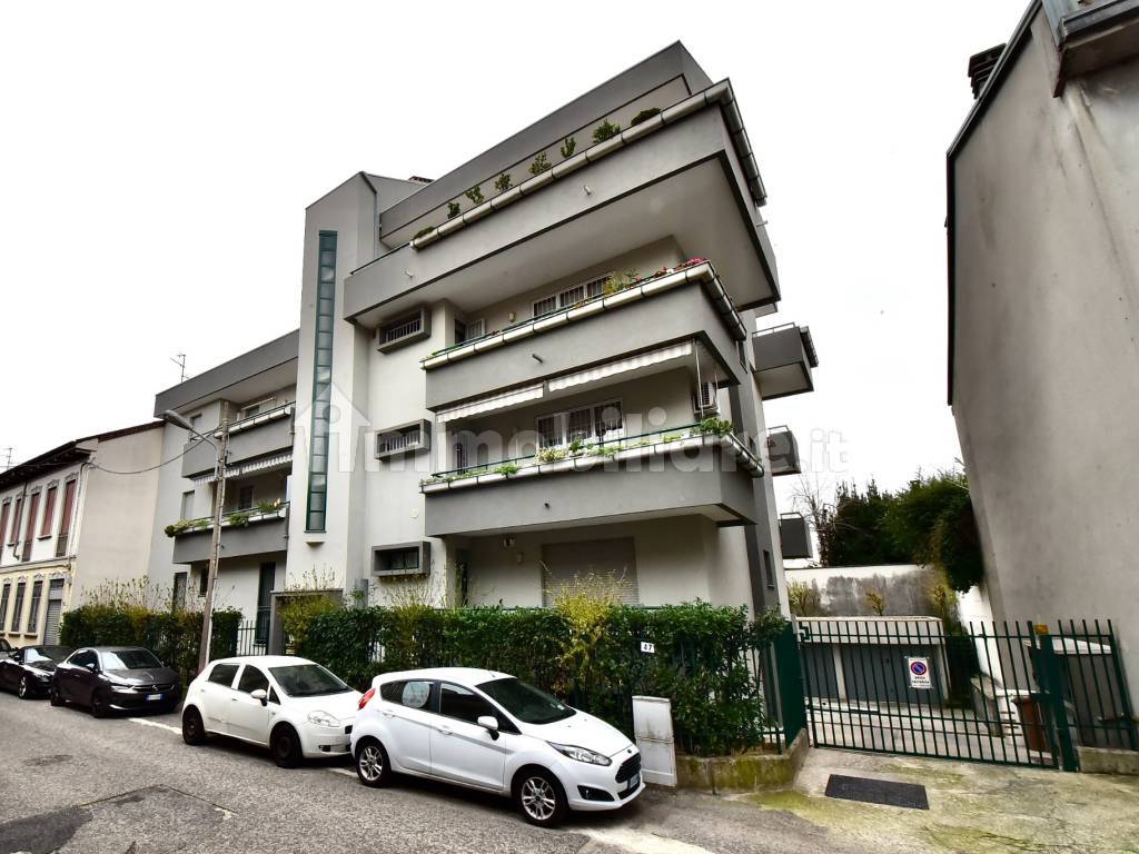 BILOCALE MANSARDATO LISSONE VENDITA SPECIALHOUSE