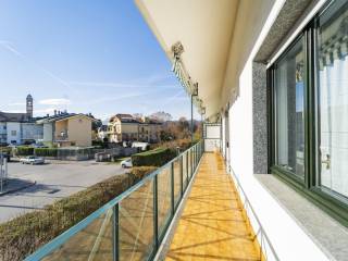 Balcone su via Vignolo