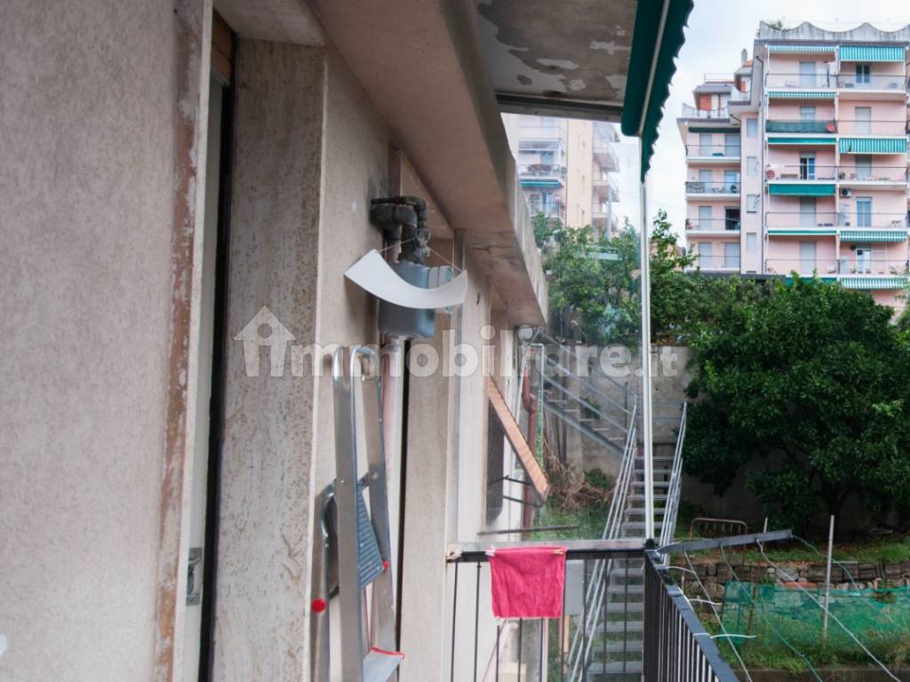 BALCONE CAMERA  (1)