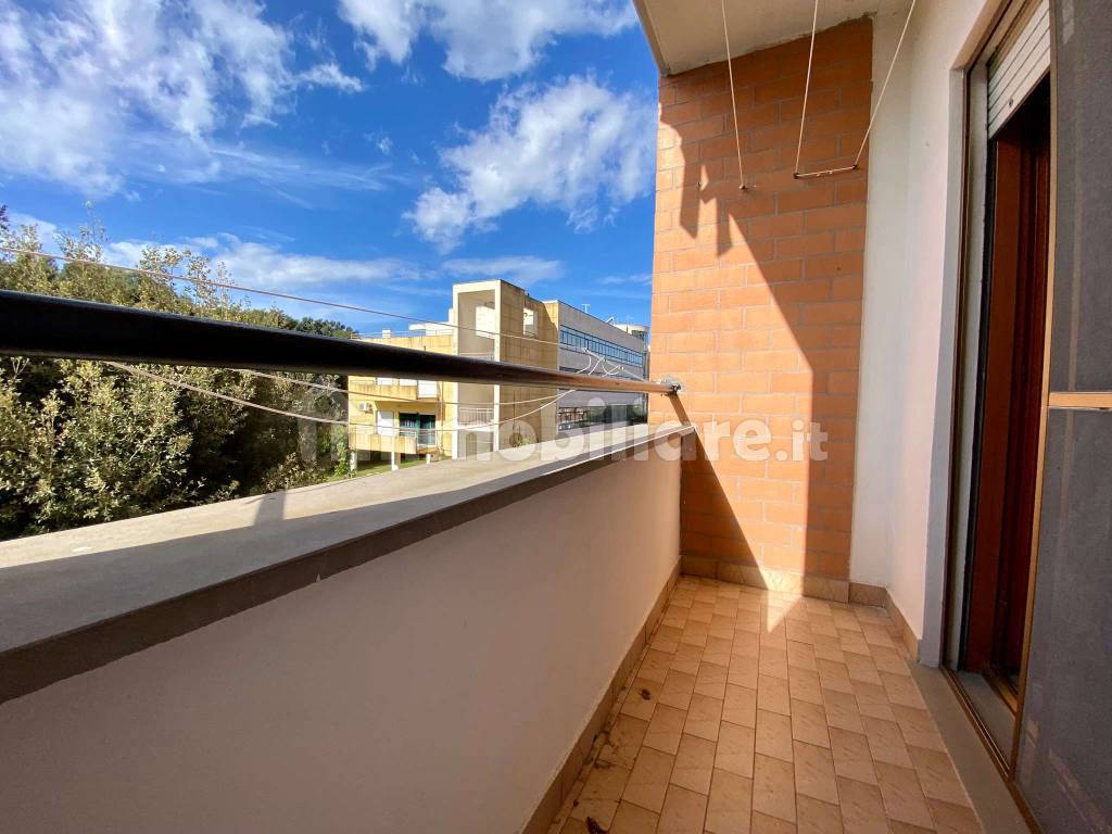 BALCONE CAMERA