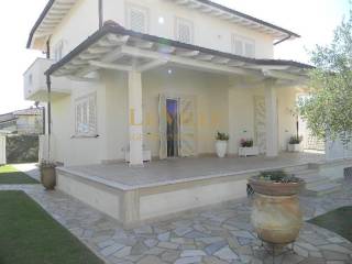 1280-620-villa-marina-di-pietrasanta-9e9f9.jpg