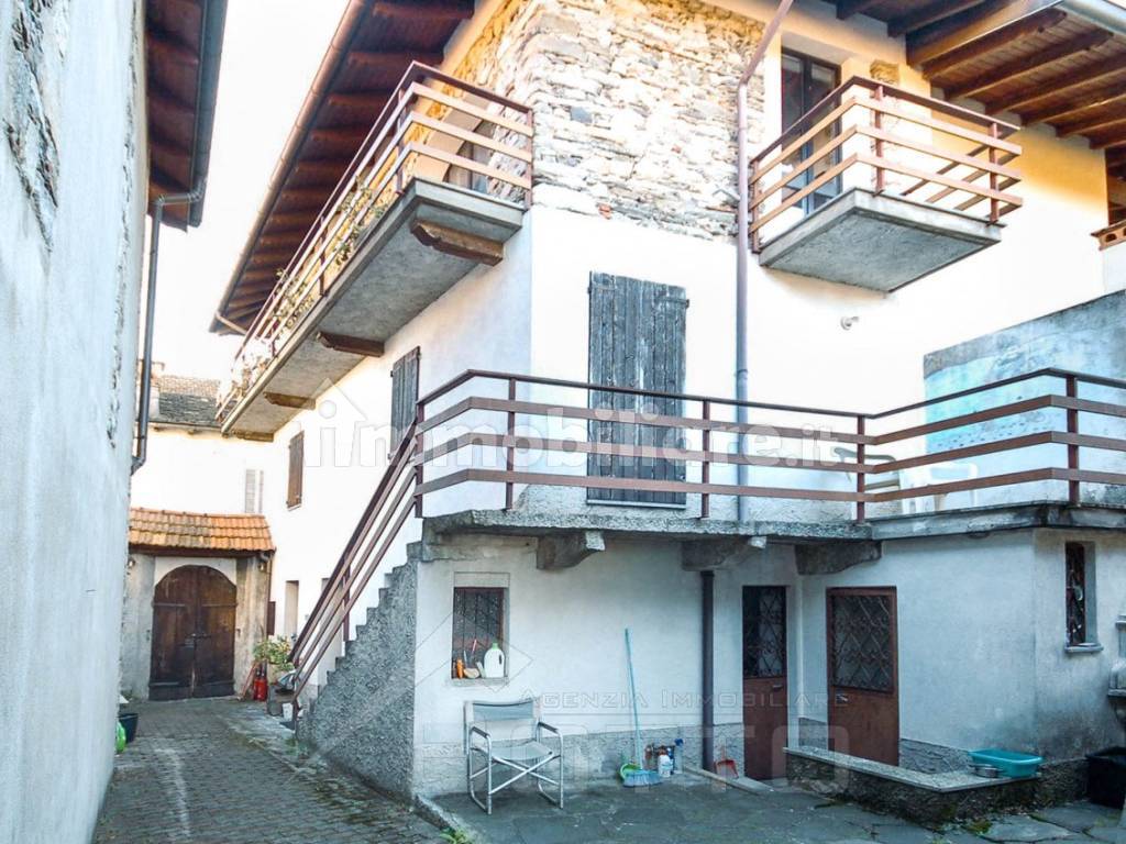 casa vendita madonna sasso esterno2