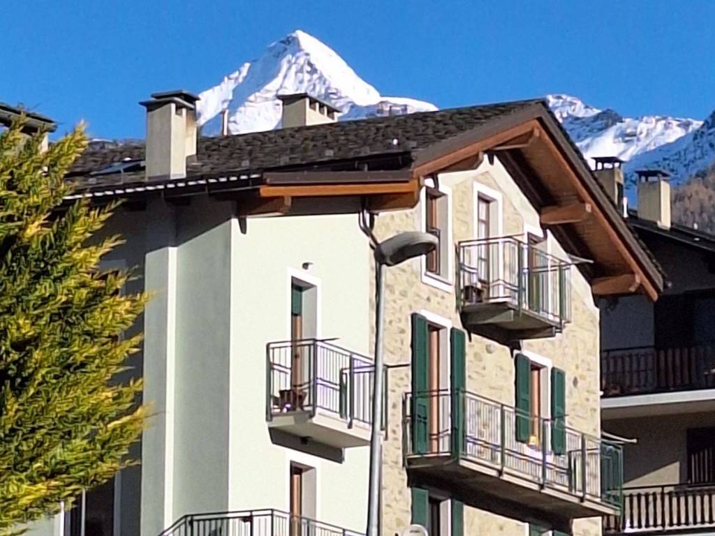 Trilocale vassalini 38, vassalini, chiesa in valmalenco