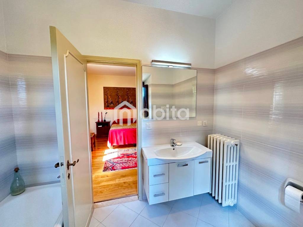 23 bagno