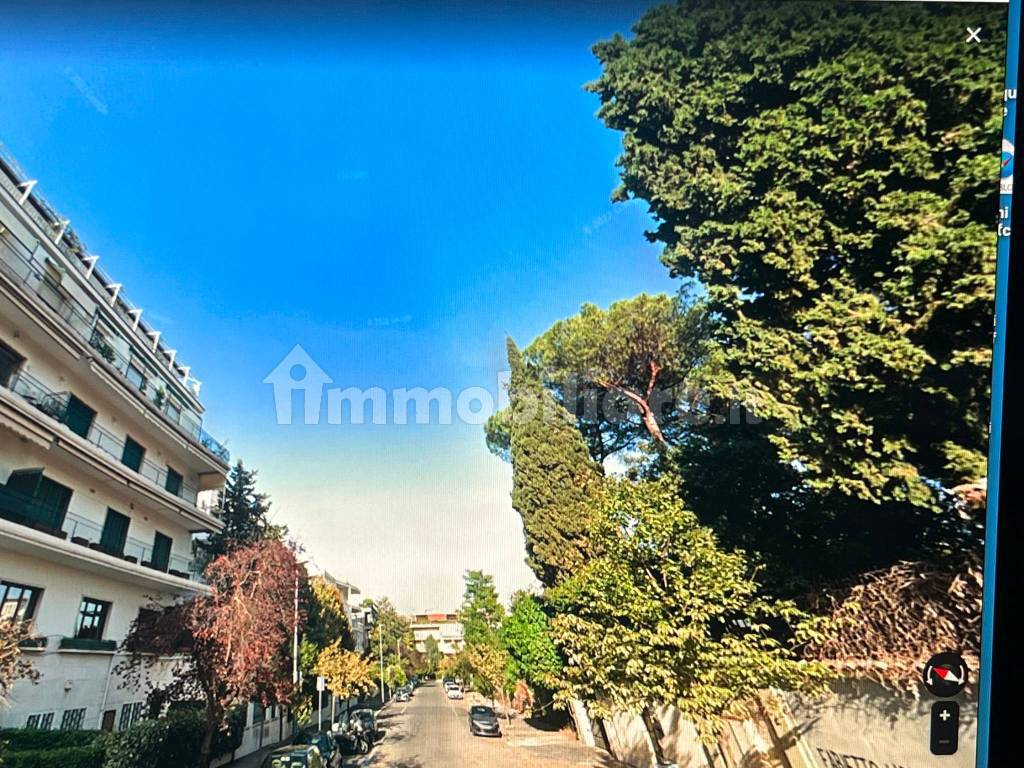 Sale Apartment in via dei Monti Parioli. Rome. Good condition, second