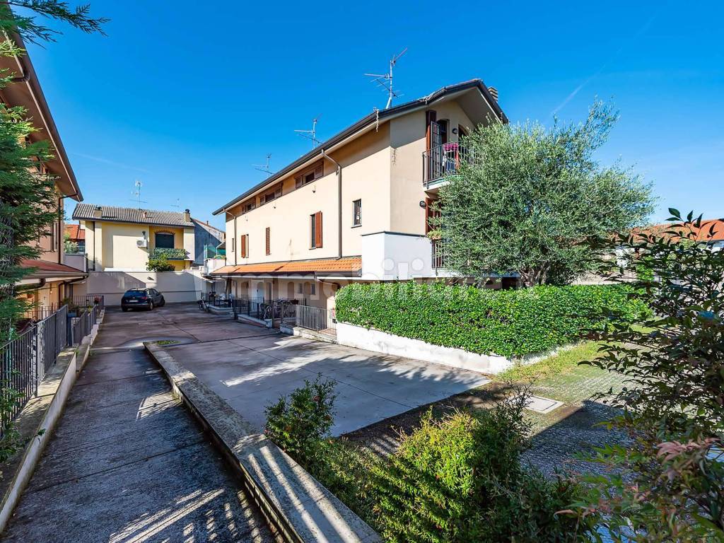 vendita-villa-a-schiera-nerviano-sant'ilario-via-g