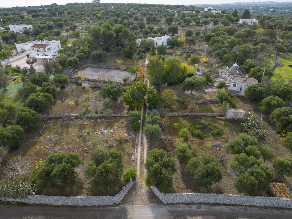 Villa con trullo in campagna