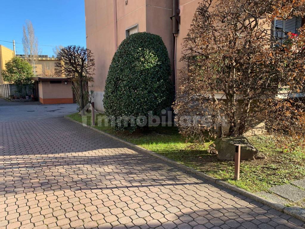 vendita-appartamento-cant-trilocale-in-via-giuseppe-mazzini-buono