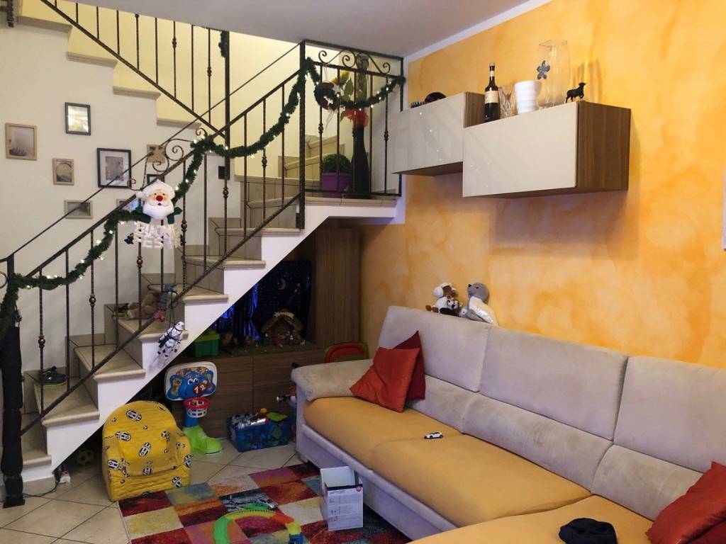 Villa a schiera adria via chieppara, 59, centro, adria