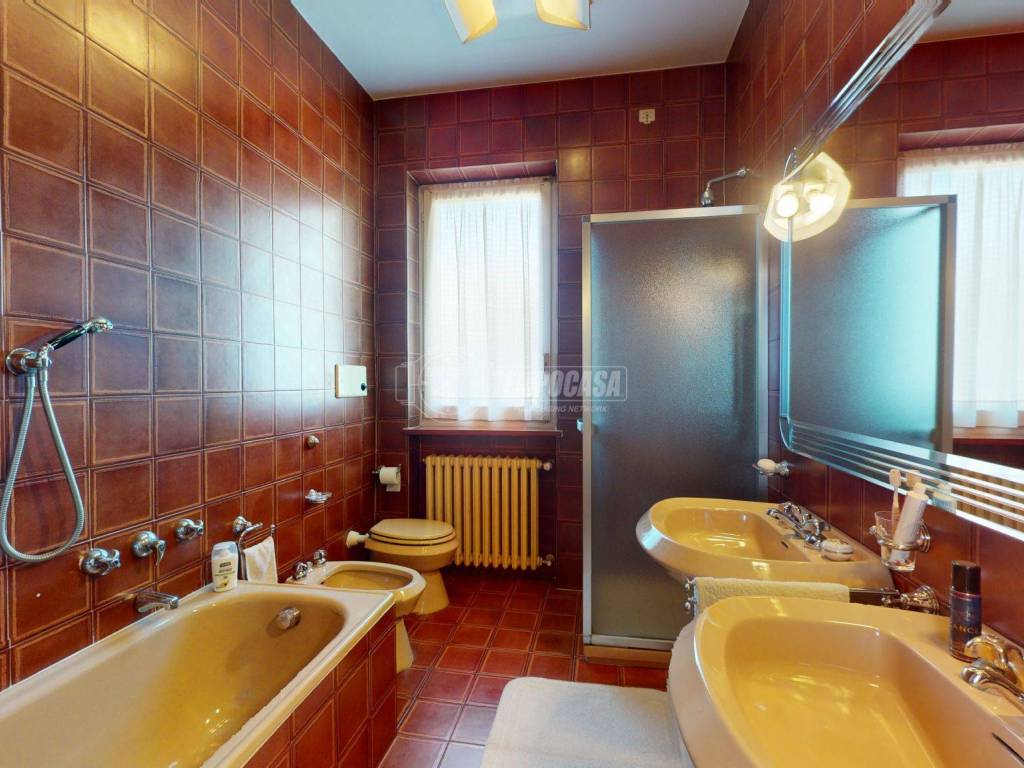 BAGNO 