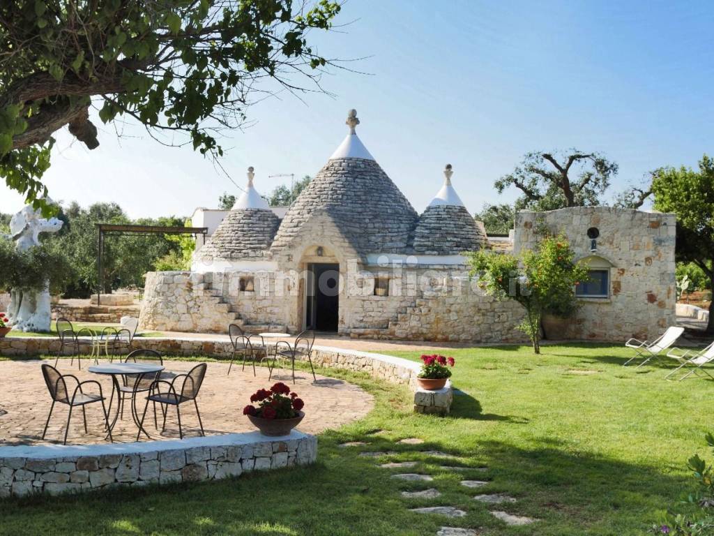 Luxury trulli with pool