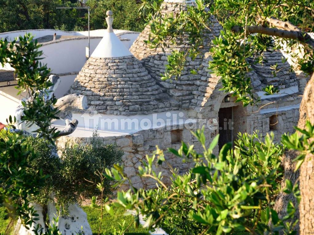 Luxury trulli with pool