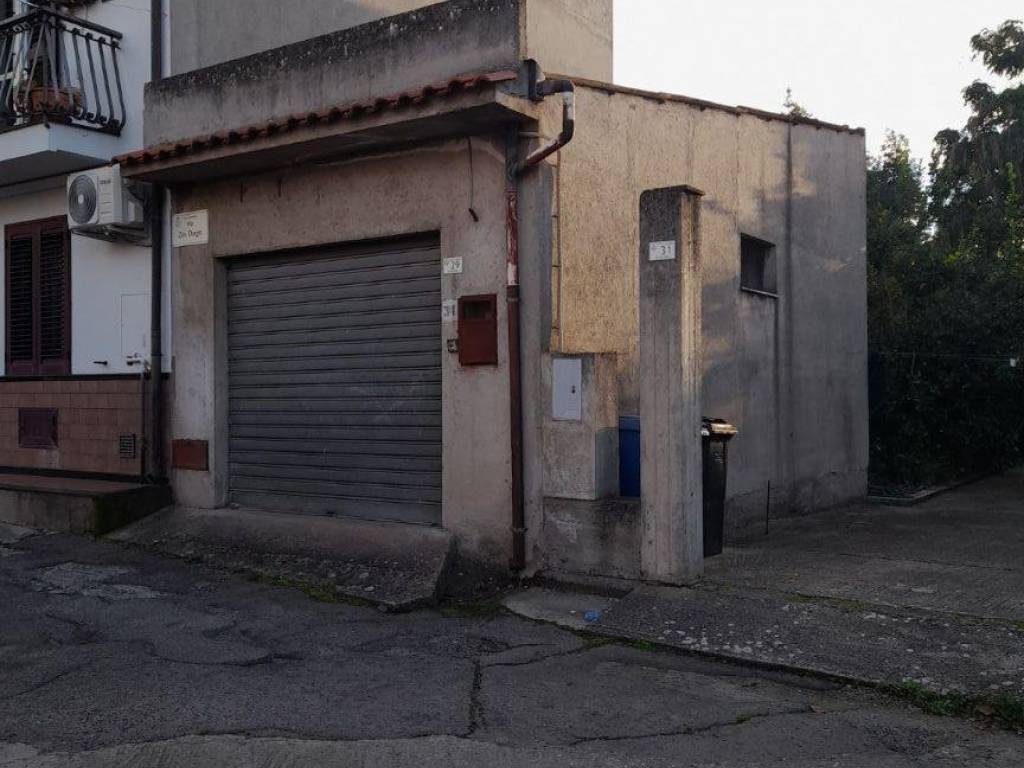 Garage, visto dall'esterno