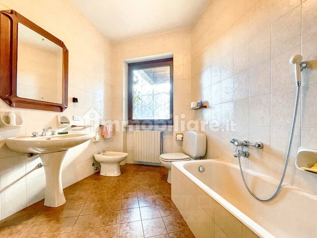 villa premosello vendita bagno