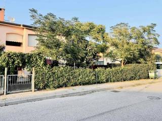 Foto - Vendita villa con giardino, Comacchio, Lidi Ferraresi