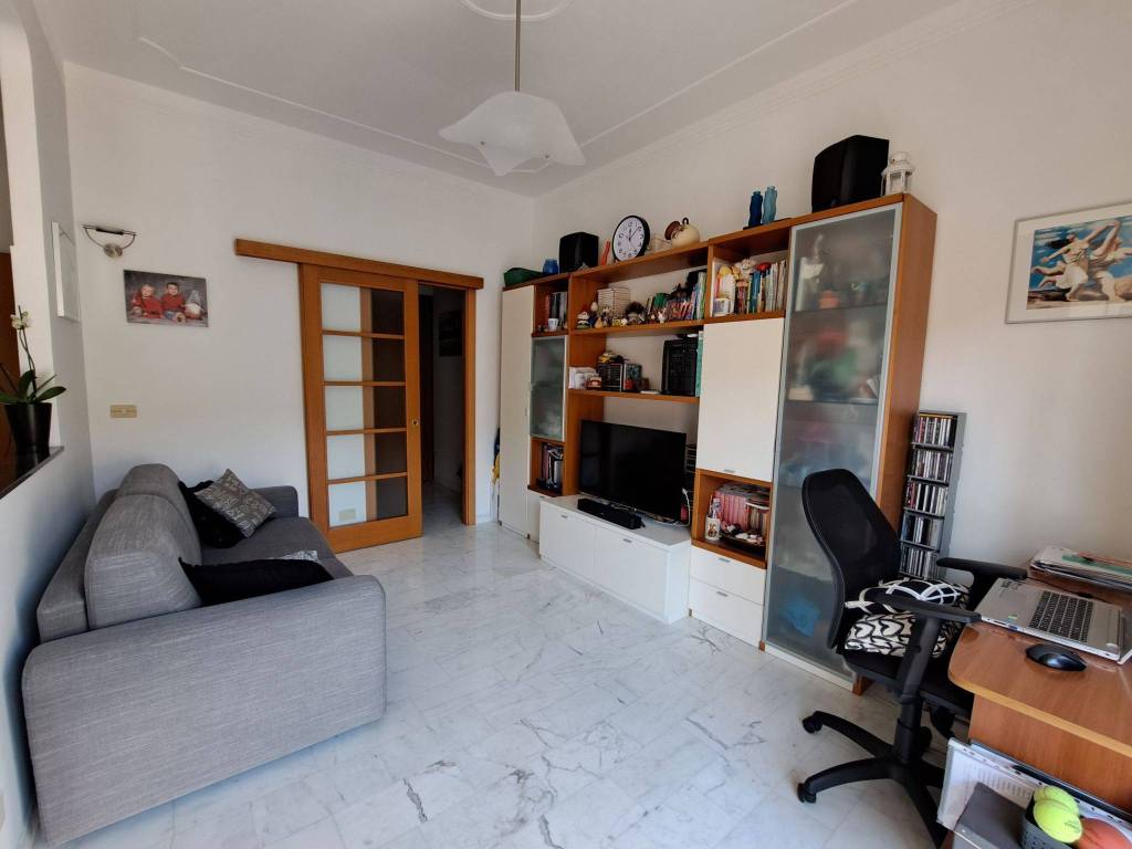 Sale Apartment Genoa. 2room flat in via Susanna Fontanarossa 15