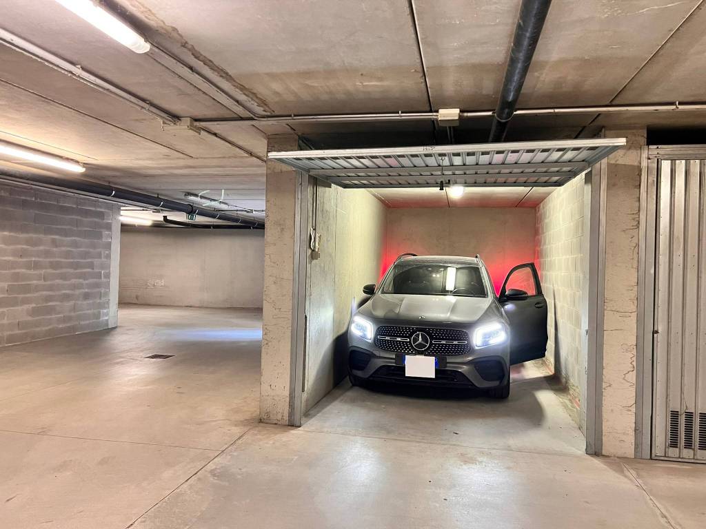 Garage - box via firenze 20, centro, ponte san nicolò